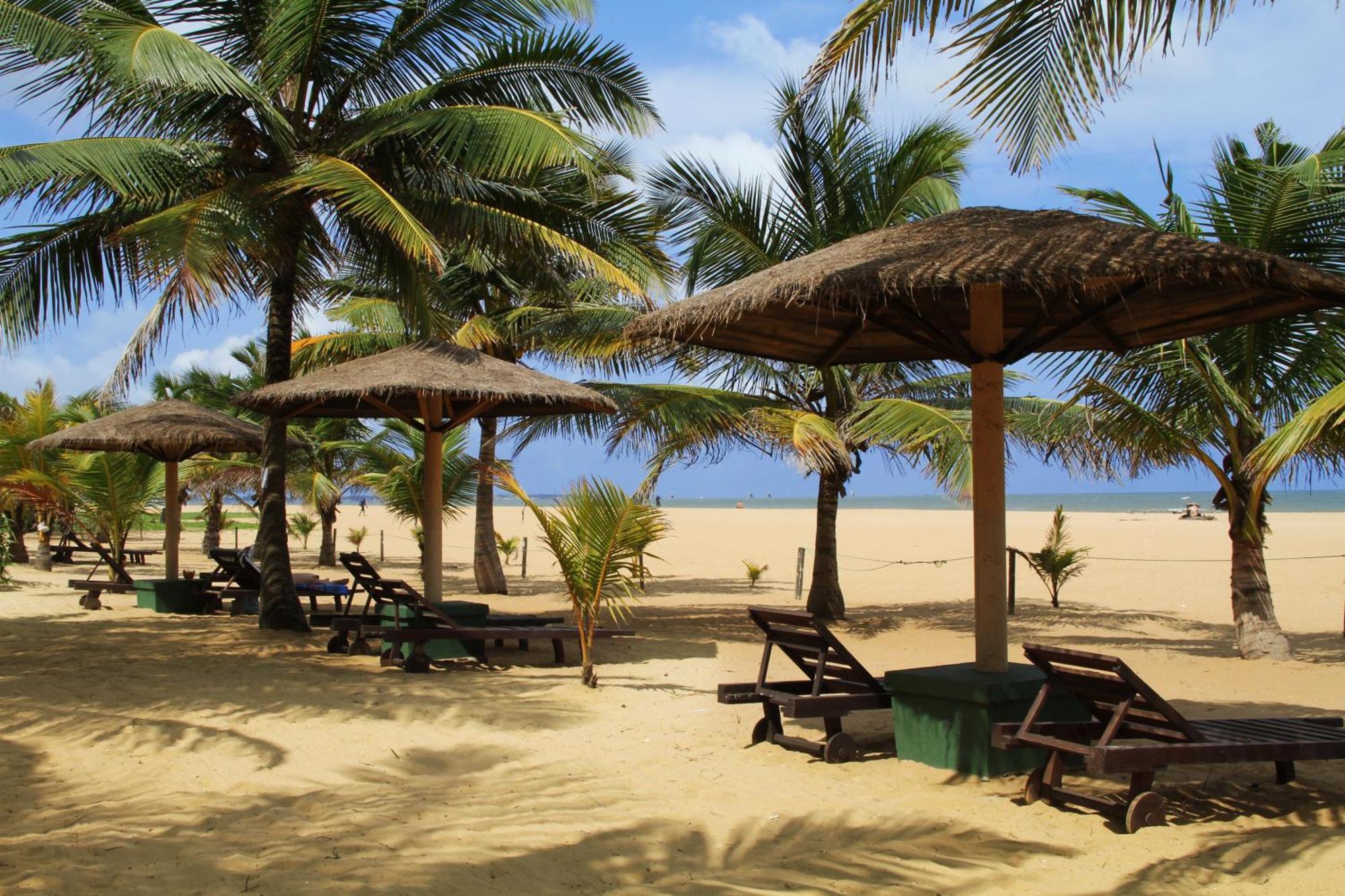 Goldi Sands Hotel Negombo Exterior photo